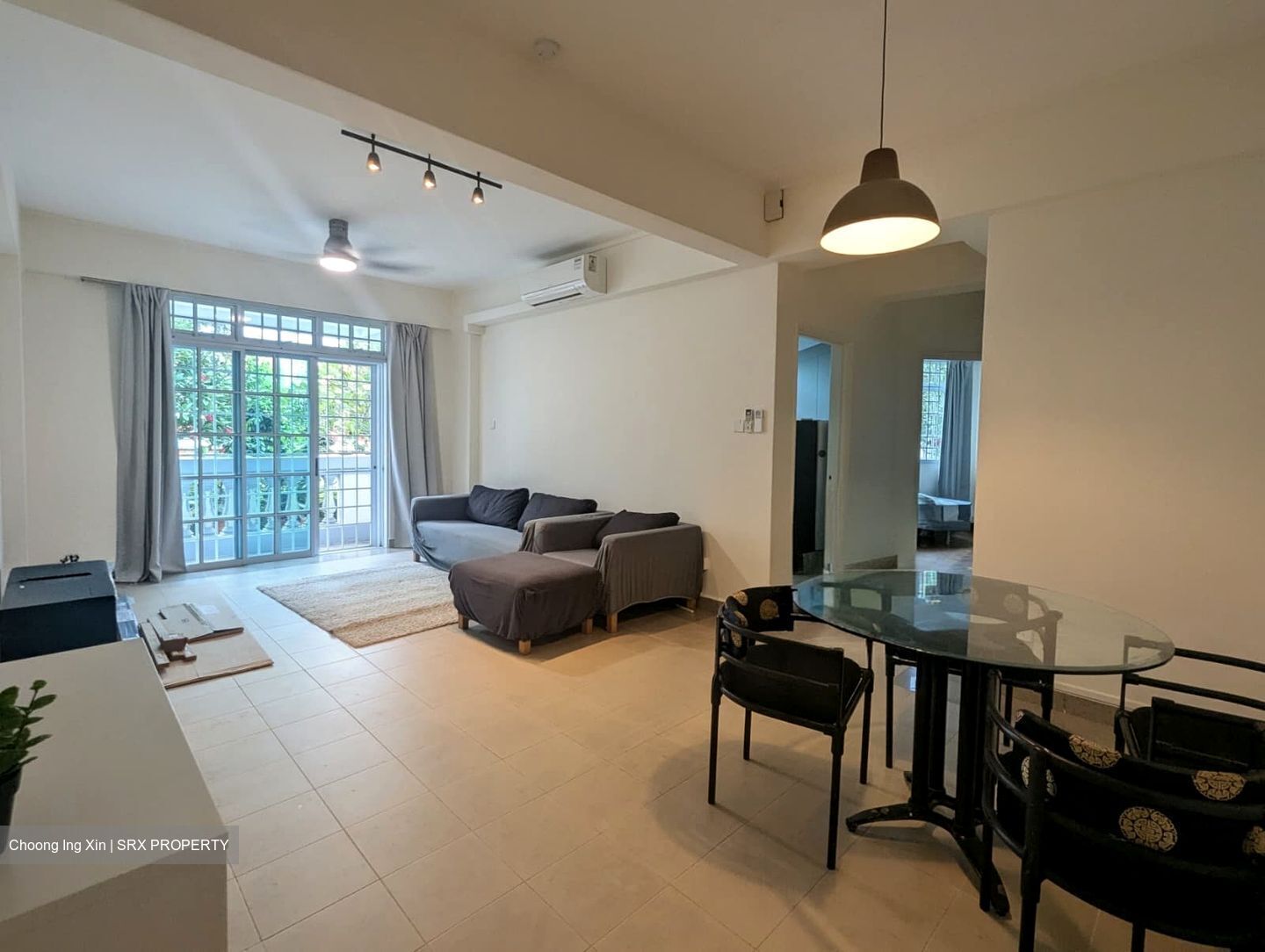 Versailles (D15), Condominium #589541491